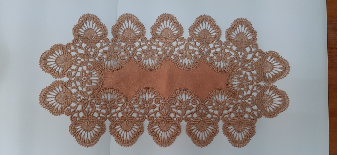 Camino De Mesa Naranja Con Encaje 50X30Cm – Stickperle