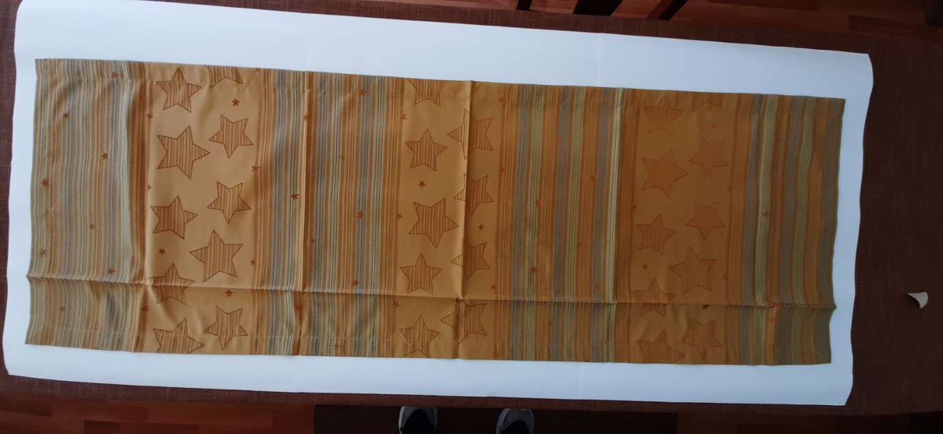 Camino De Mesa Dorado Con Estrellas 50X140Cm – Laura S