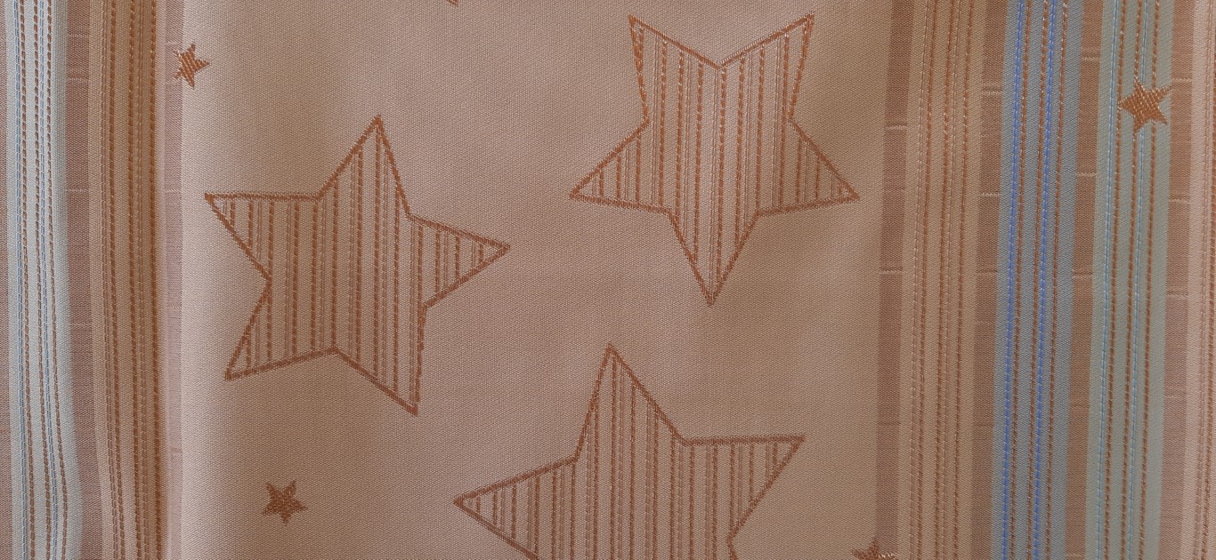 Camino De Mesa Dorado Con Estrellas 50X140Cm – Laura S
