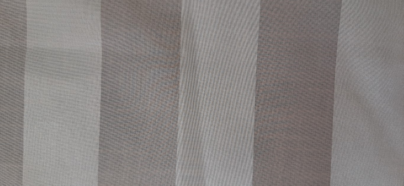 Camino De Mesa Blanco De Rayas Y Gasa 40X150Cm – Laura S