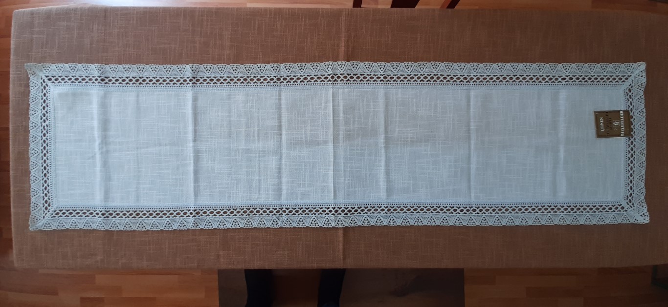 Camino De Mesa De Lino Gris Con Encaje 40X160Cm – Bielefelder