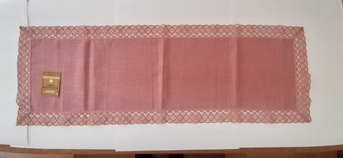 Camino De Mesa Palo De Rosa De Lino Con Encaje 40X120Cm – Bielefelder