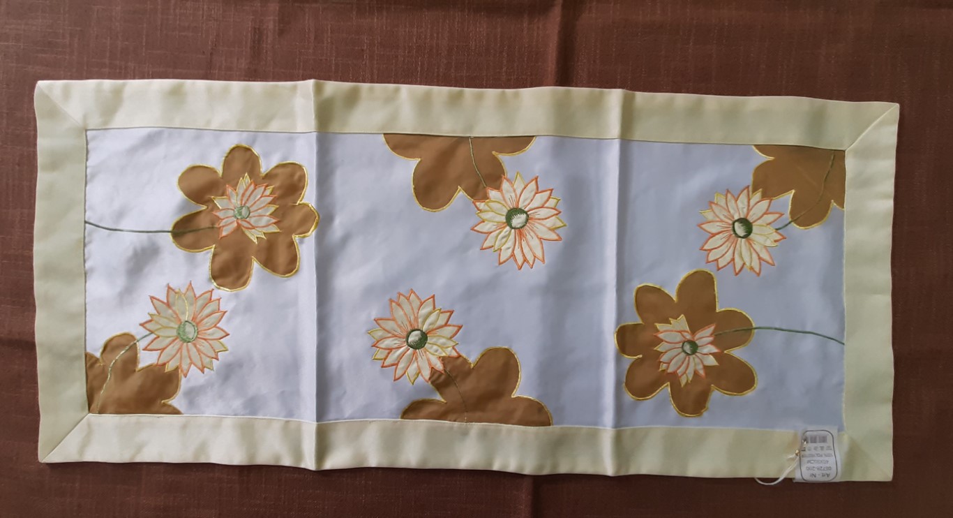 Camino De Mesa Blanco Con Flores Amarillas 40X90Cm – Schafer