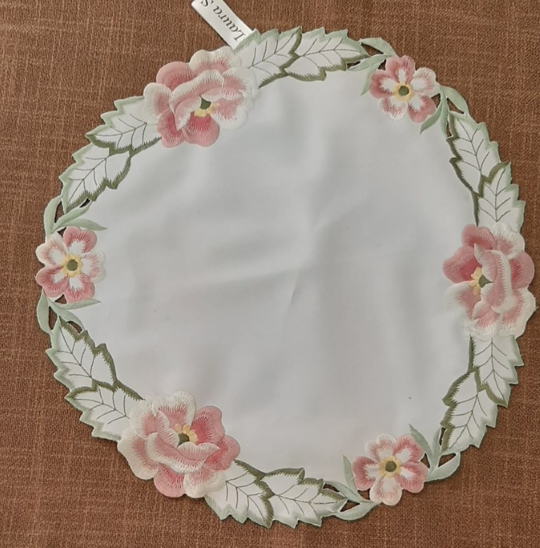 Carpeta Circular Blanca Y Borde Con Flores Color Rosa ⌀40Cm