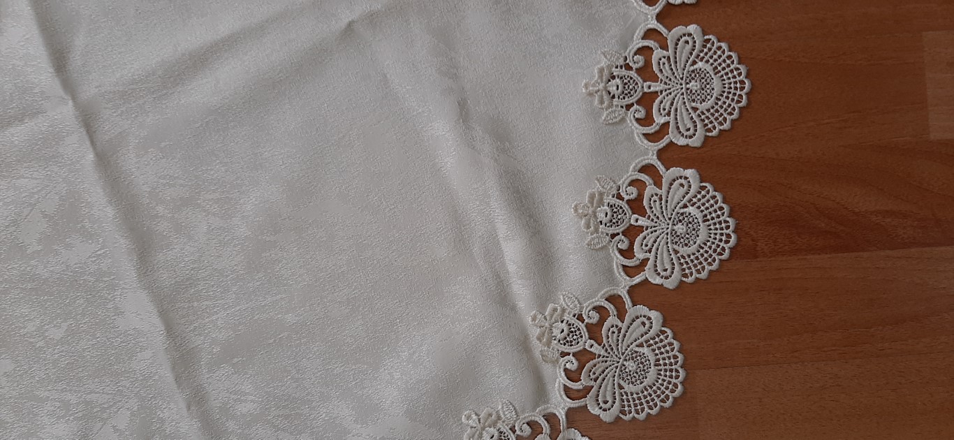 Mantel Circular Blanco Satinado Con Encaje ⌀80 Cm