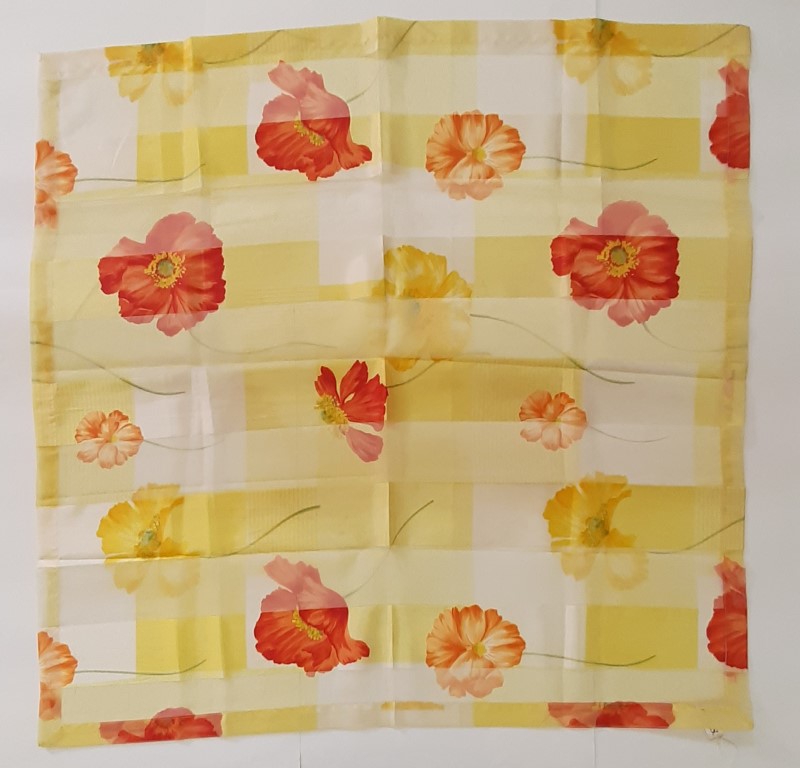 Mantel Cuadrado Amarillo De Gasa 90X90Cm – Laura S