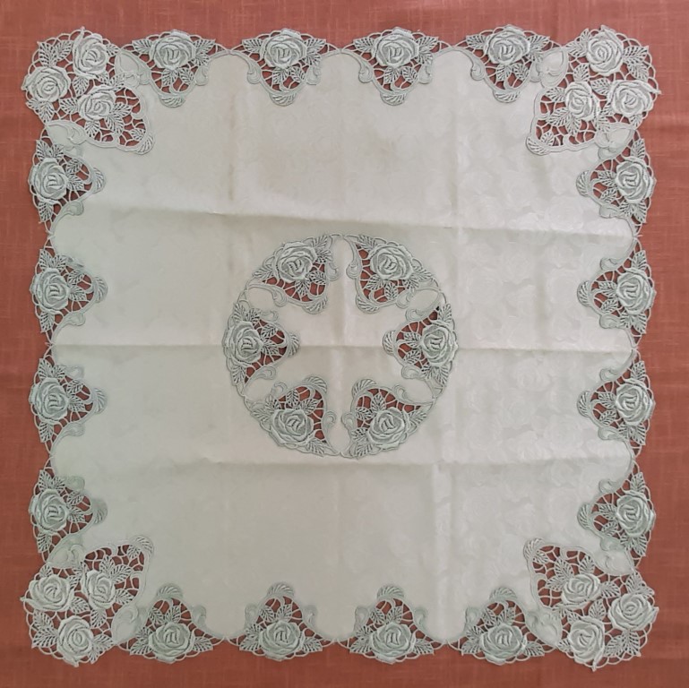 Mantel Cuadrado Verde Con Encaje 95X95Cm – Umland