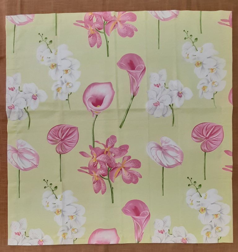Mantel Cudrado Verde Con Flores 100X100Cm – Laura S