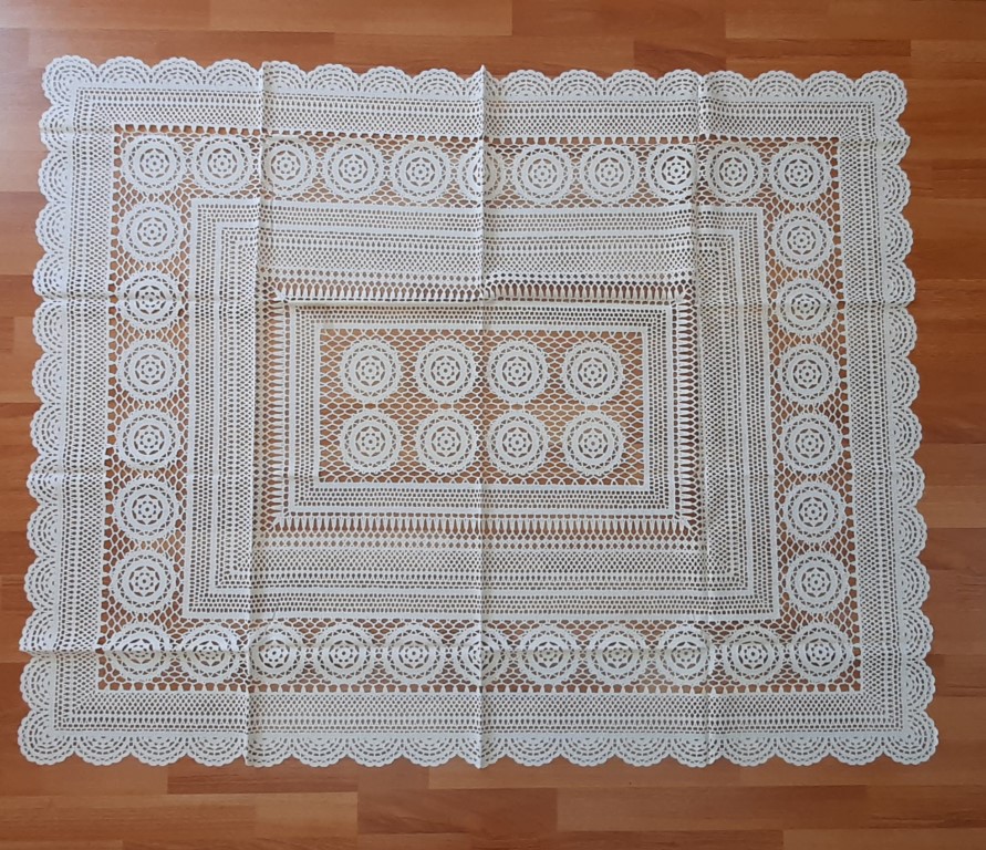 Mantel Rectangular Beige 110X140Cm – Spitzentischdecke