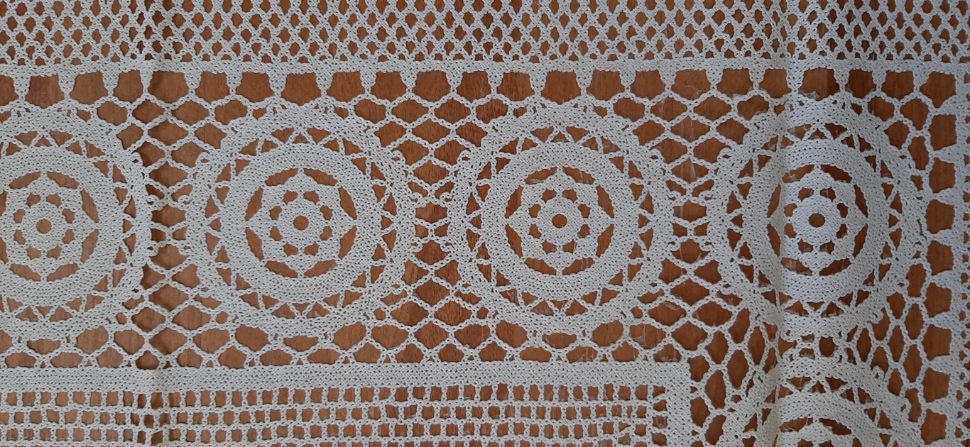 Mantel Rectangular Beige 110X140Cm – Spitzentischdecke