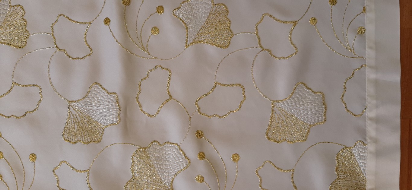 Mantel Rectangular Blanco Ginko Bordado 130X170Cm