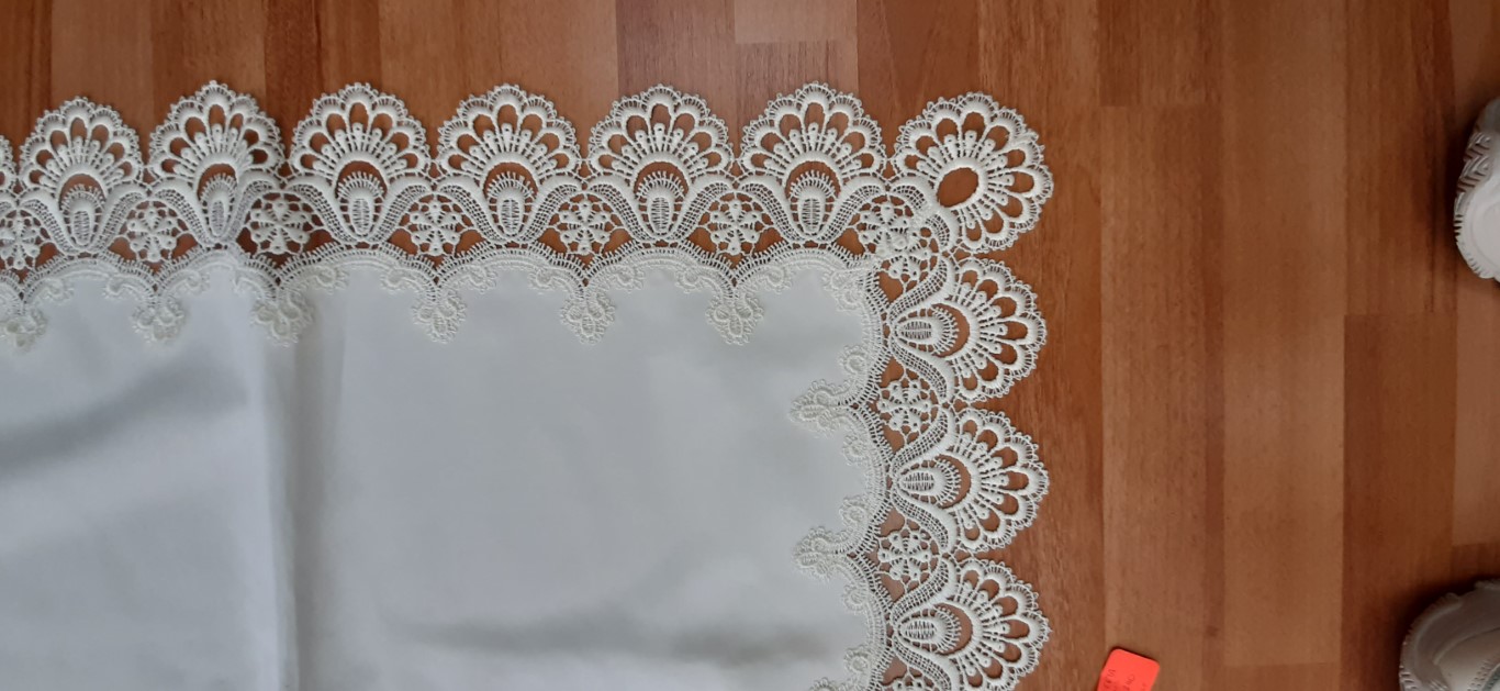 Mantel Rectangular Blanco Con Encaje 160X250Cm – Tegeler